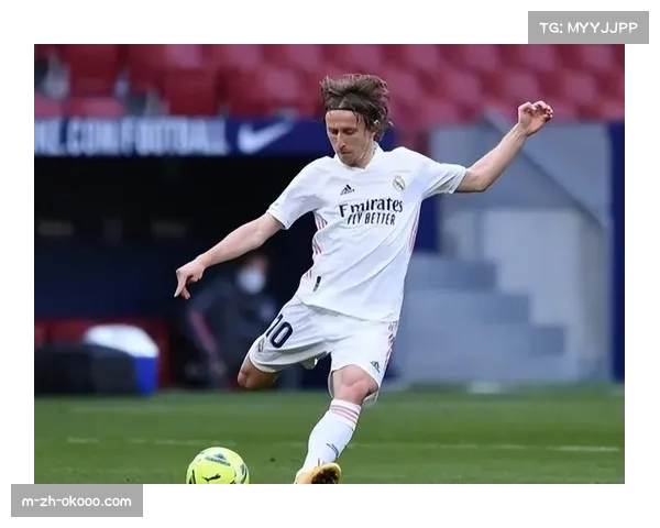 克罗地亚老将莫德里奇宝刀未老 中场控制力依旧关键